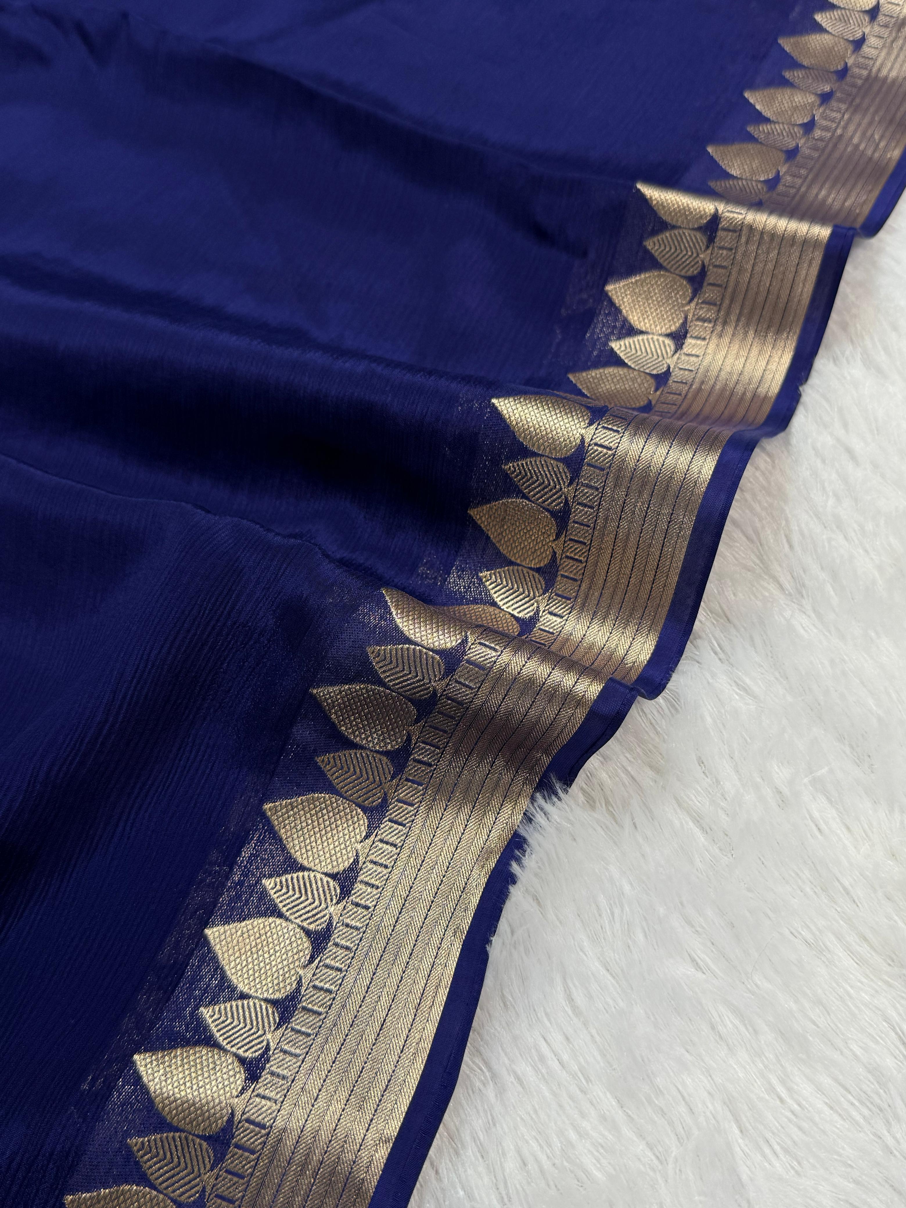 Elegant Navy Blue Saree with Golden Leaf Border - image 2